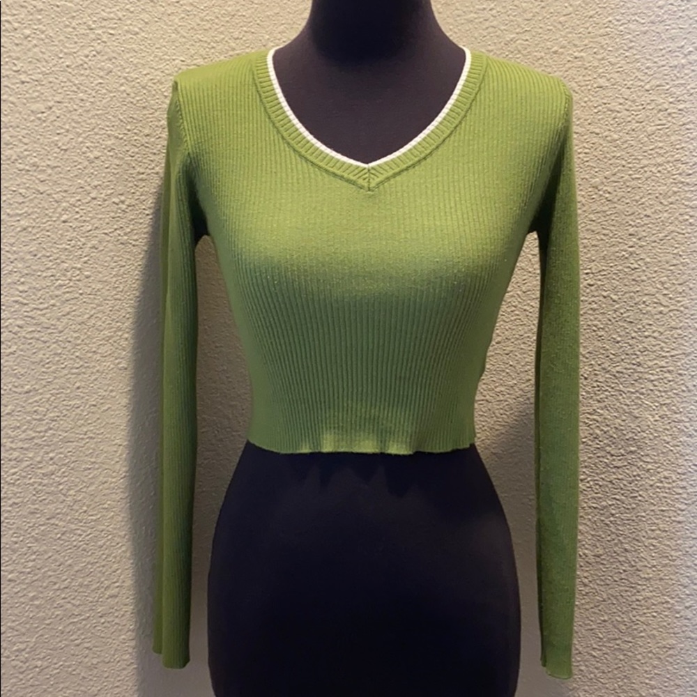 Long sleeve crop top